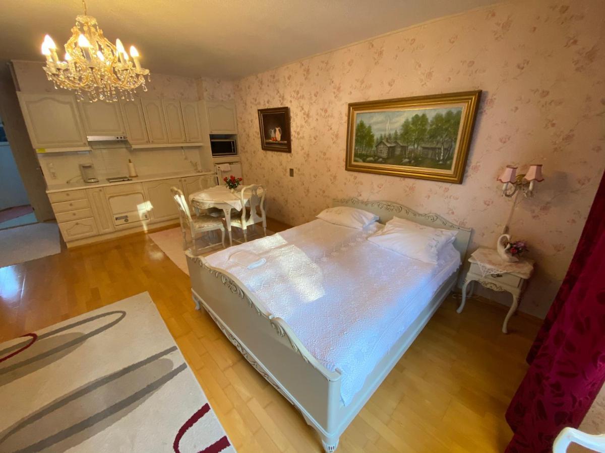 Hotelli Kultainen Joutsen Kuusamo Exterior foto